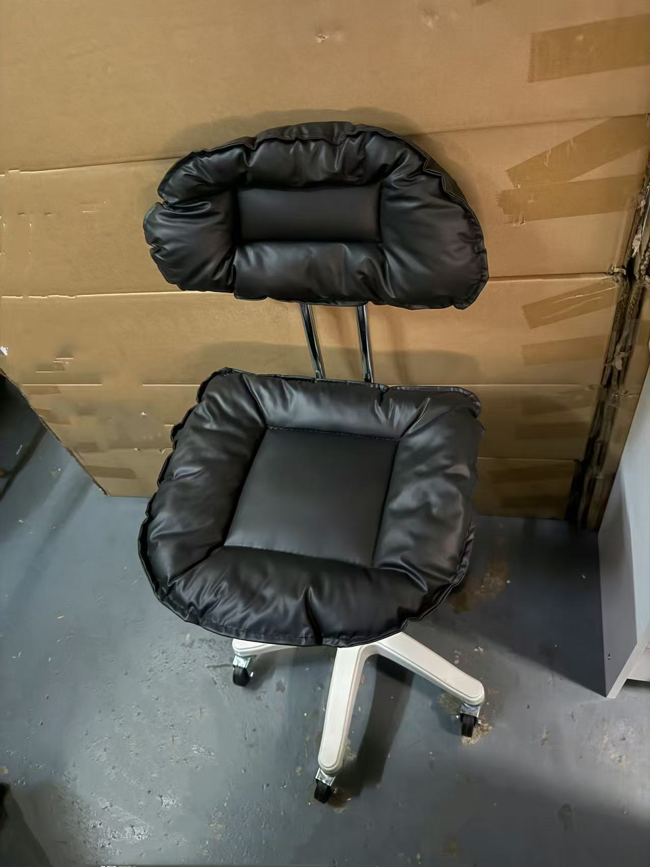 Adjustable Makeup Chair