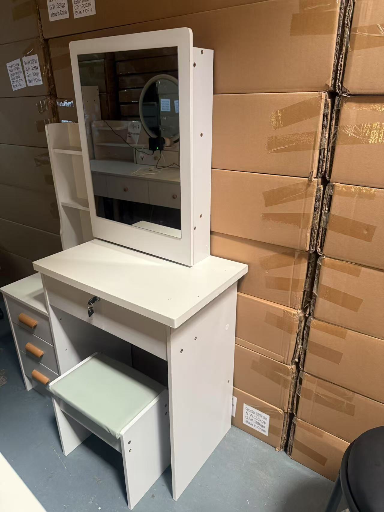Dressing table with mirror Stool