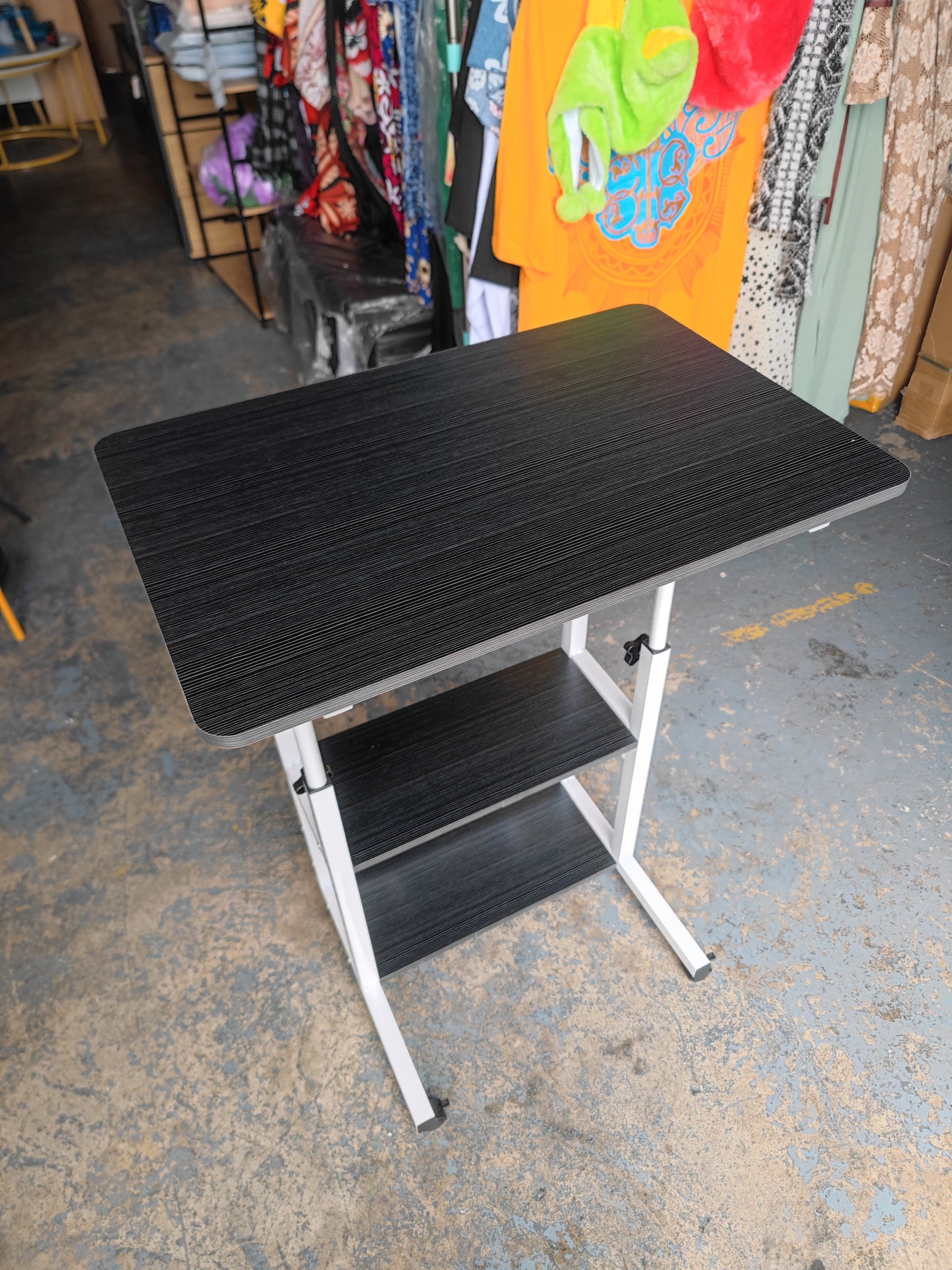Portable Table with Wheels , Adjustable Table with Wheels