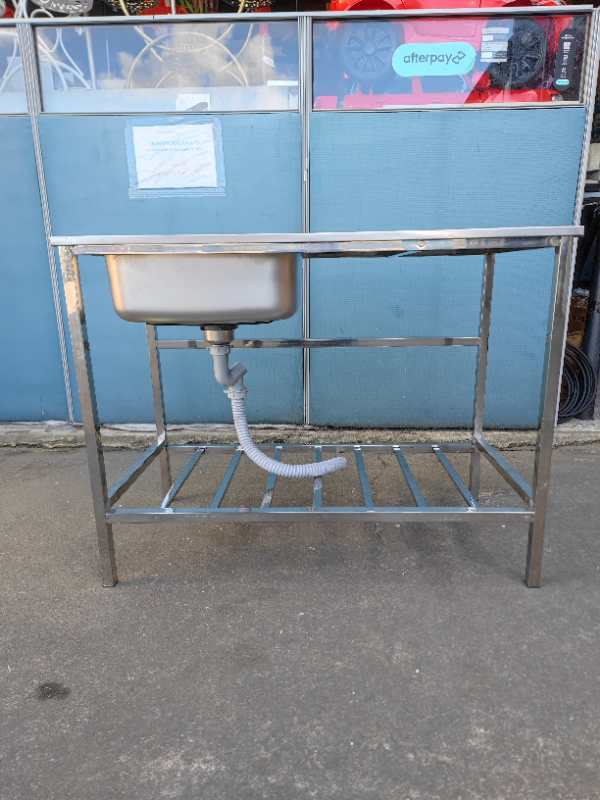 Stainless steel bench table with Sink
